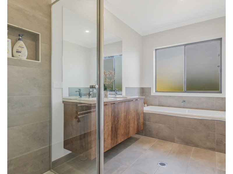 17 Mayflower Drive, Moama NSW 2731