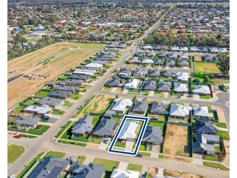 17 Mayflower Drive, Moama NSW 2731