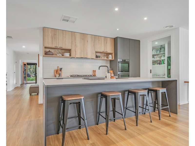 8 Charters Drive, Moama NSW 2731