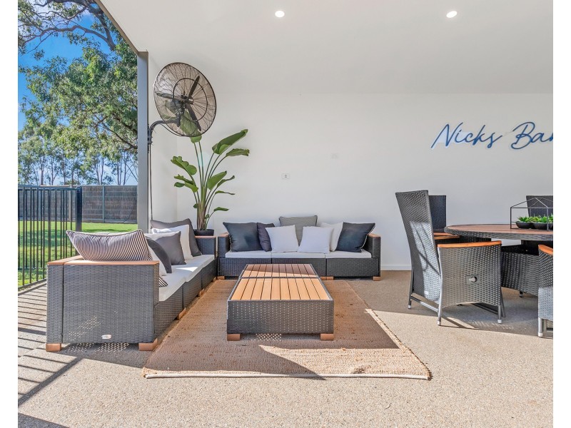 8 Charters Drive, Moama NSW 2731