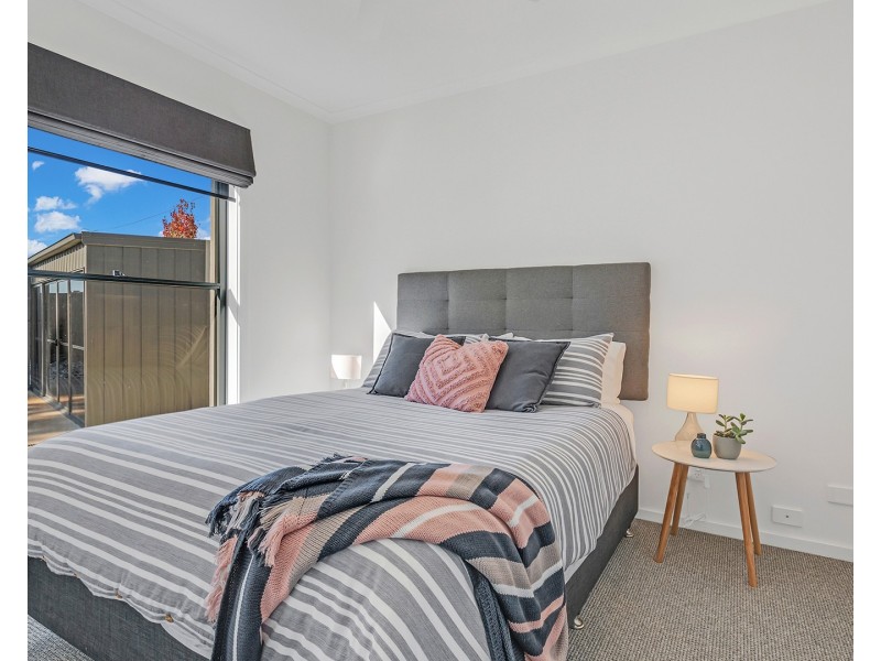 8 Charters Drive, Moama NSW 2731