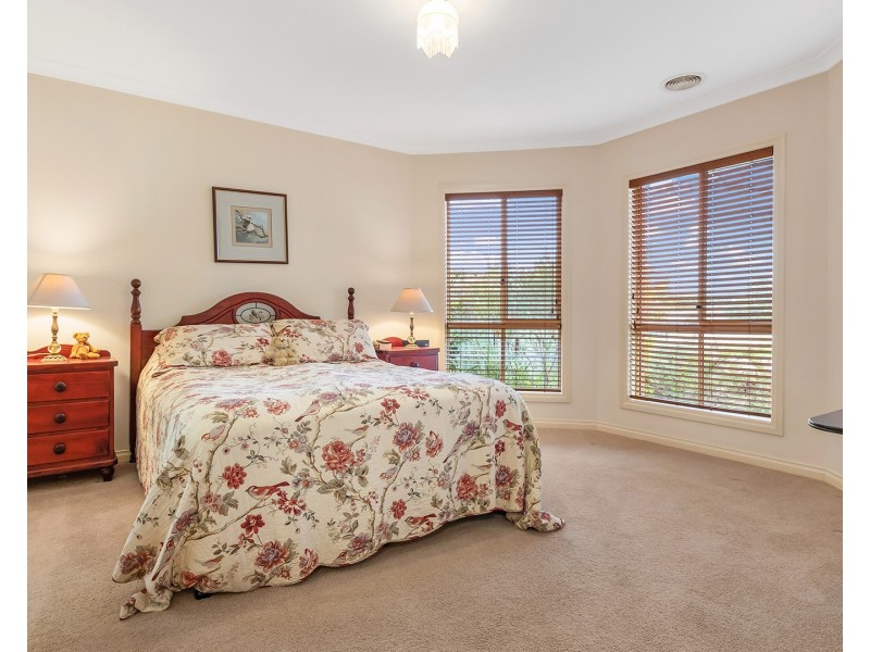 43 Woodlands Circuit, Echuca VIC 3564