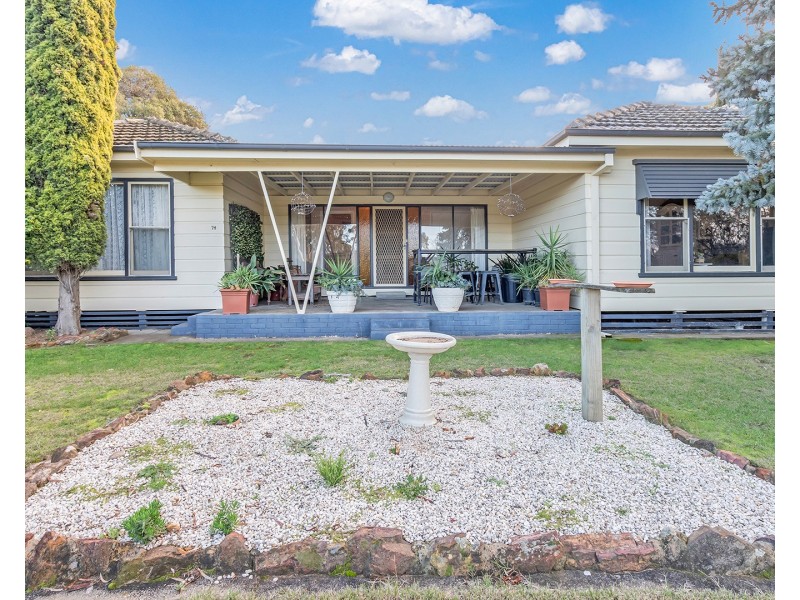 74 Warren Street, Echuca VIC 3564