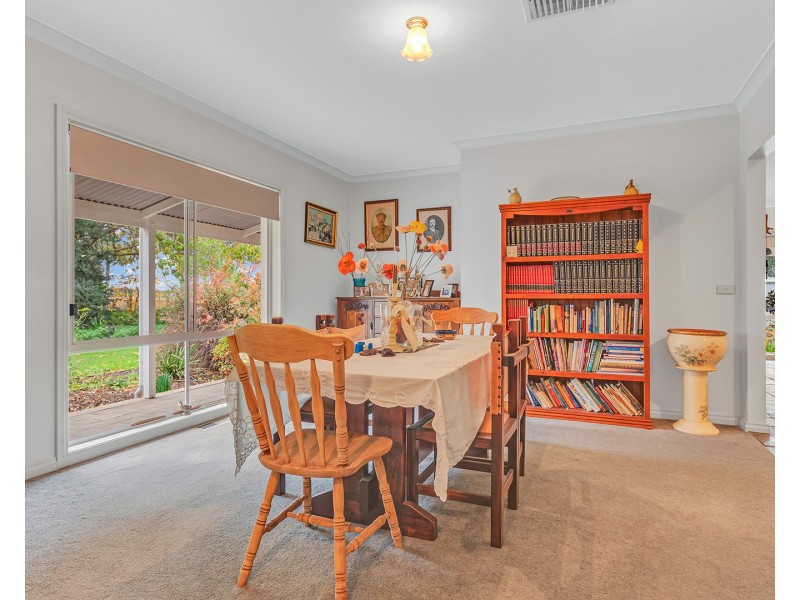 13 Charters Drive, Moama NSW 2731