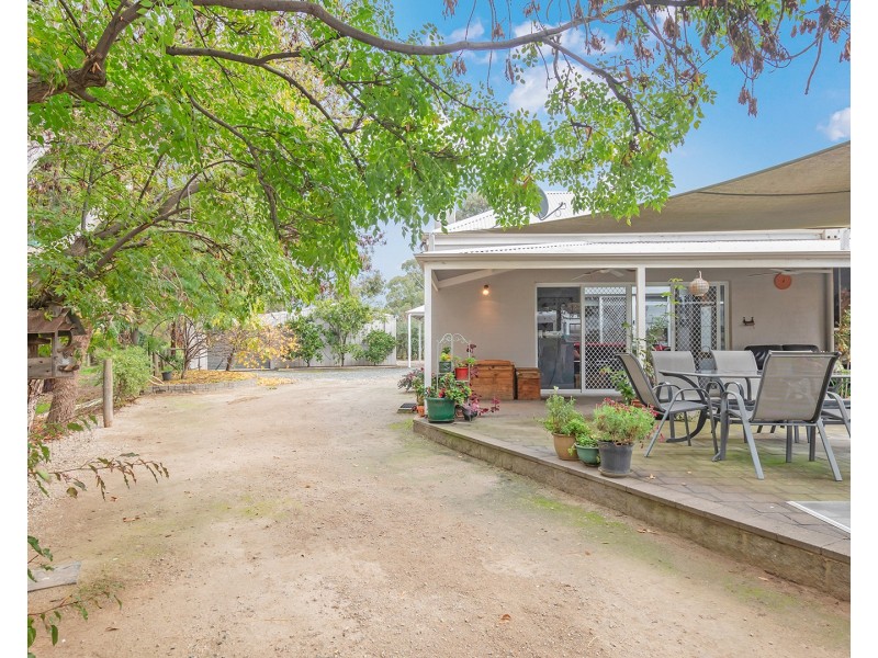 13 Charters Drive, Moama NSW 2731