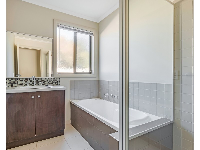 26 Glencoe Boulevard, Moama NSW 2731