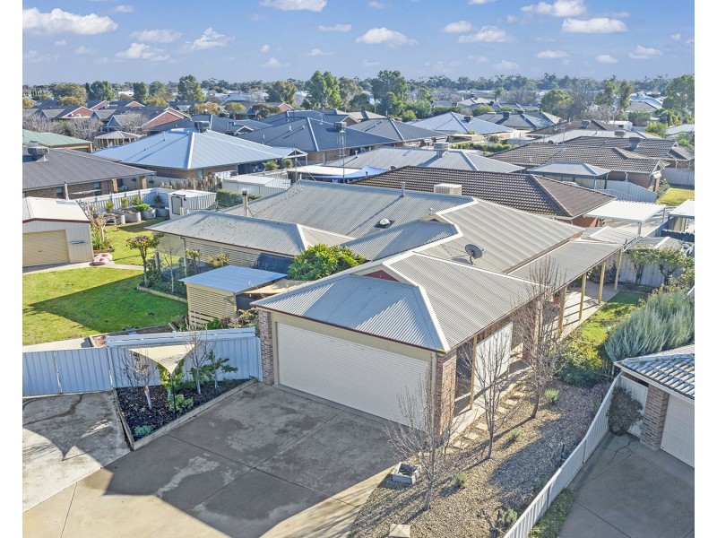 6 McLaren Drive, Moama NSW 2731