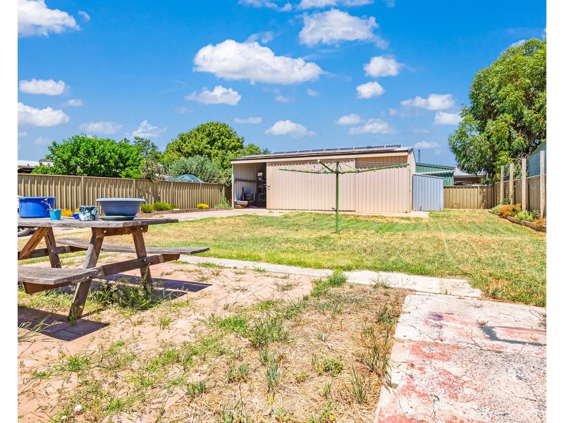 279 Ogilvie Avenue, Echuca VIC 3564