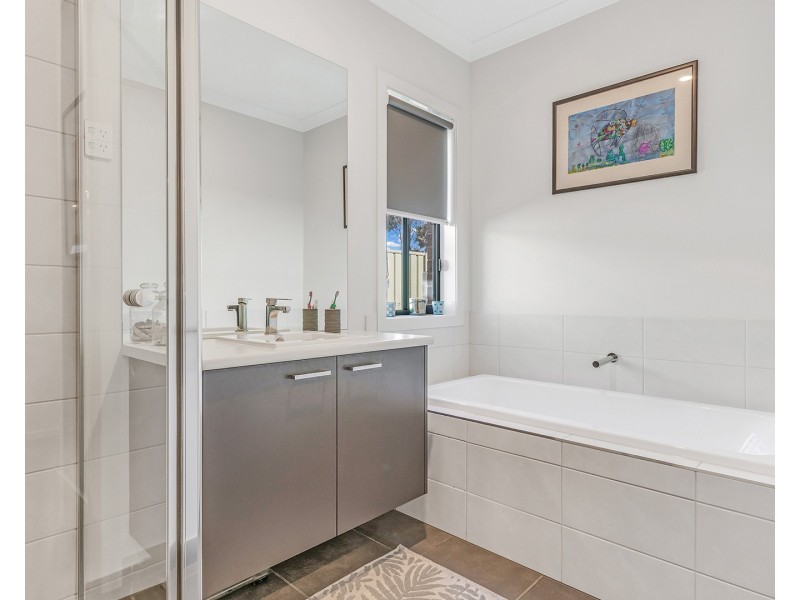 152 Mayflower Drive, Moama NSW 2731