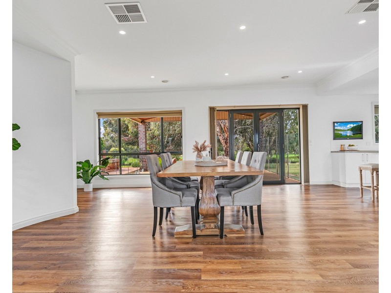 4 Grange Court, Echuca VIC 3564