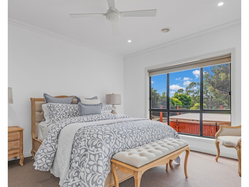 4 Grange Court, Echuca VIC 3564