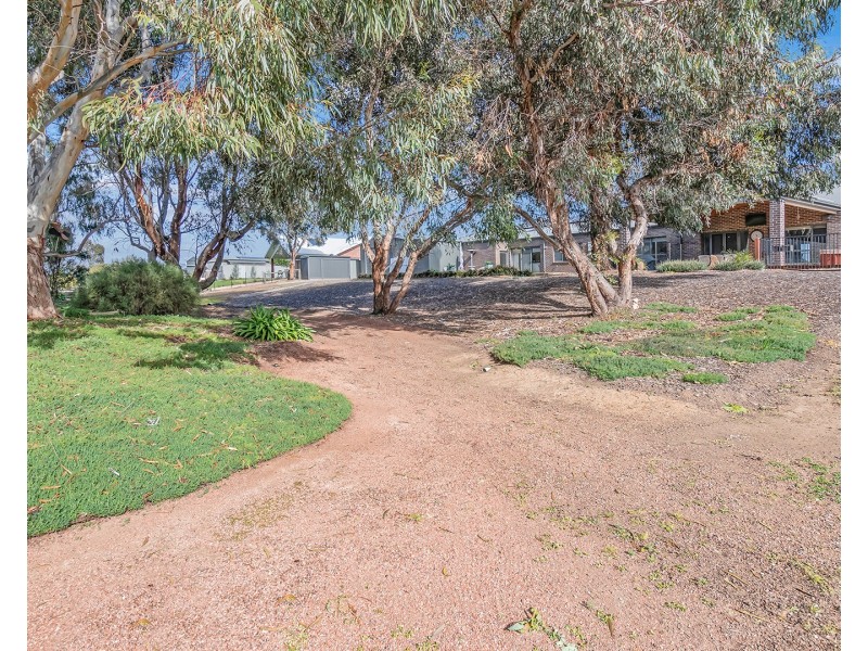 4 Grange Court, Echuca VIC 3564