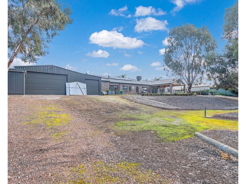 4 Grange Court, Echuca VIC 3564