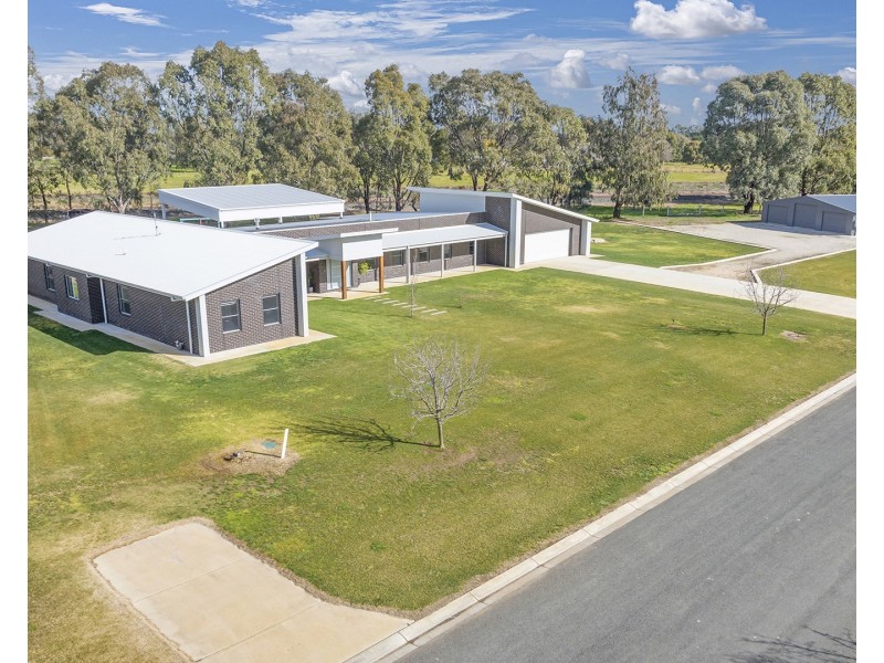 11 Furlong Court, Echuca VIC 3564