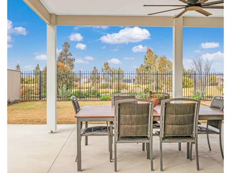 23 Yakoa Natya Avenue, Echuca VIC 3564