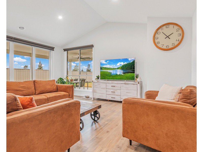 23 Yakoa Natya Avenue, Echuca VIC 3564