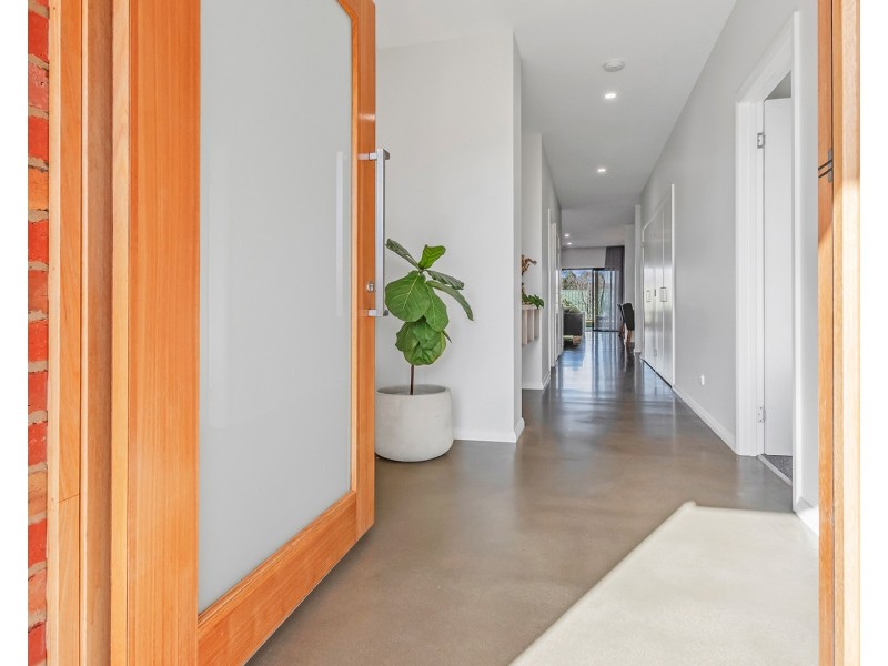 18 Mayflower Drive, Moama NSW 2731