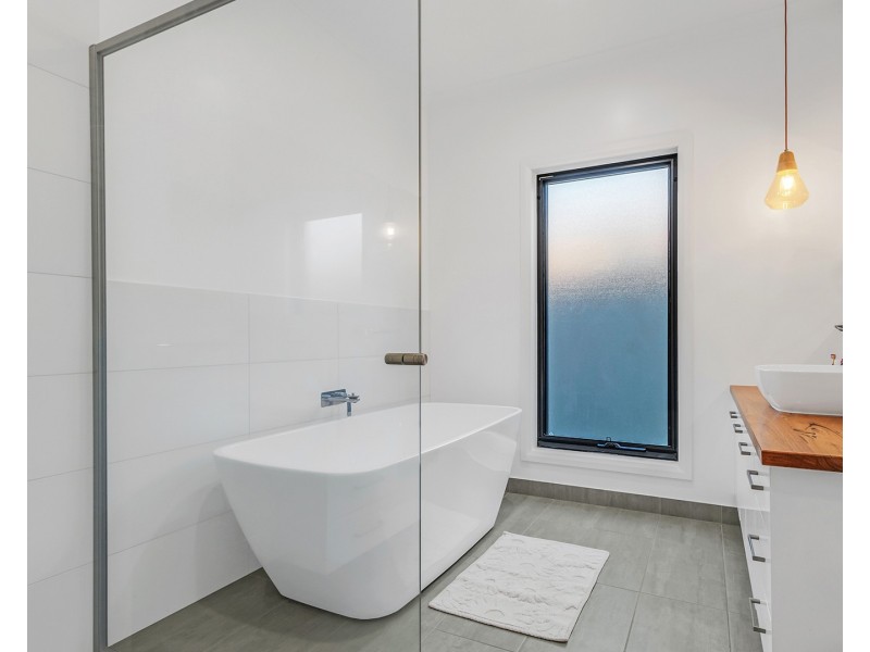 18 Mayflower Drive, Moama NSW 2731