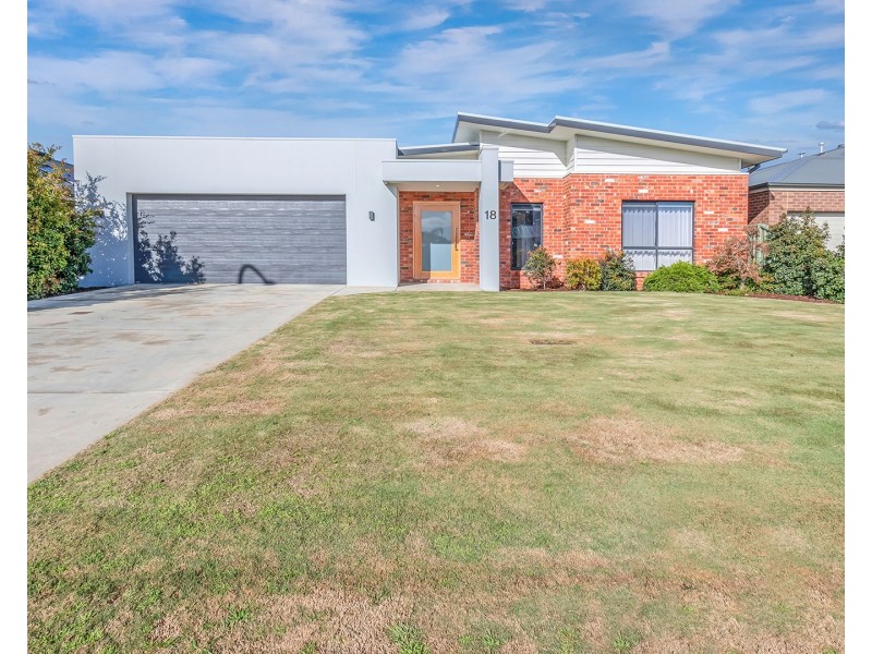 18 Mayflower Drive, Moama NSW 2731