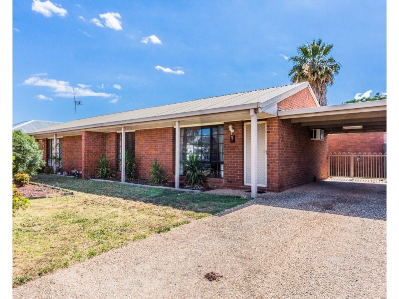 1/52 Hovell Street, Echuca VIC 3564