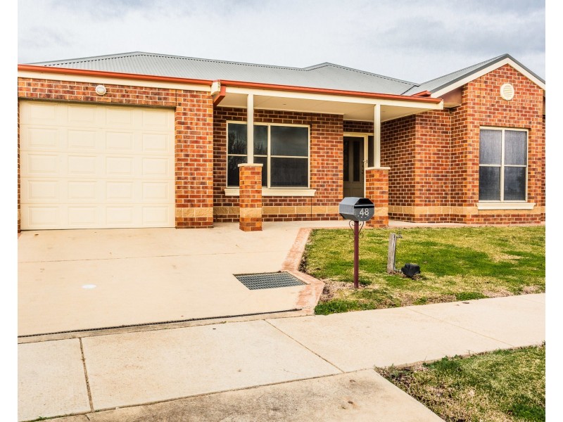 48 Declan Way, Echuca VIC 3564
