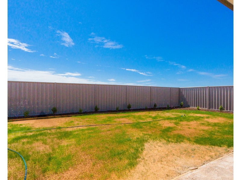 41 Magnolia Drive, Echuca VIC 3564