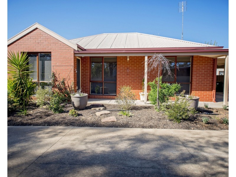 2/132 Hovell Street, Echuca VIC 3564