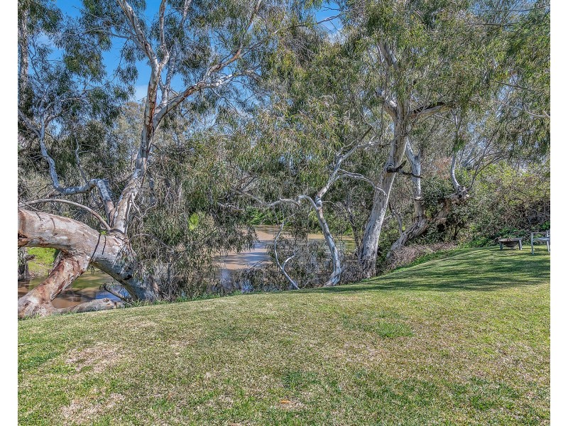 34 Rutley Crescent, Echuca VIC 3564