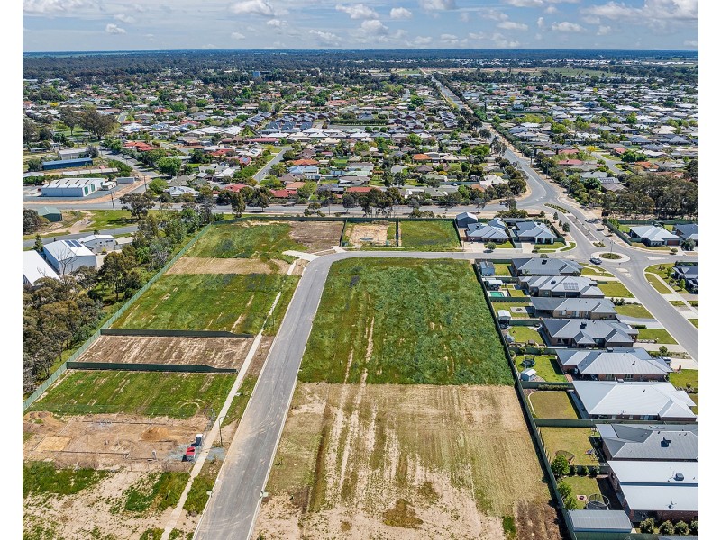 110/13 Emmylou Place, Moama NSW 2731