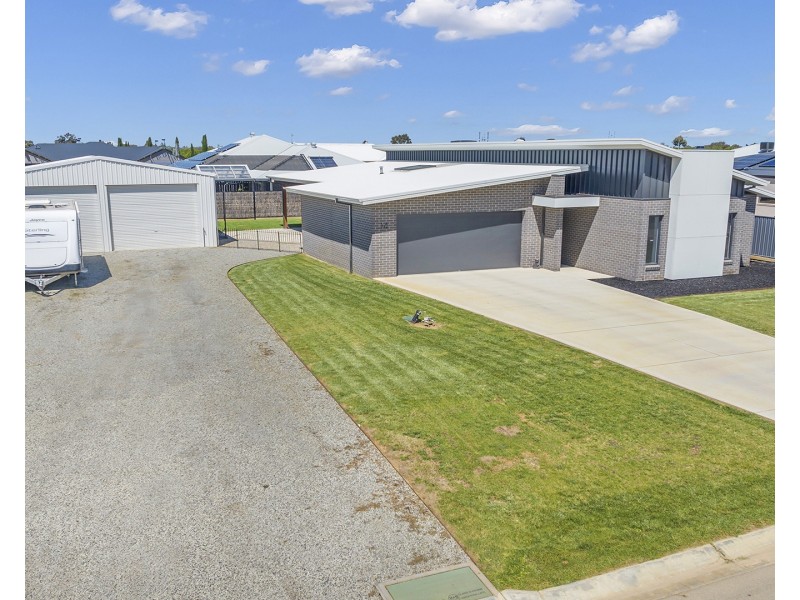 14 Brolga Avenue, Moama NSW 2731