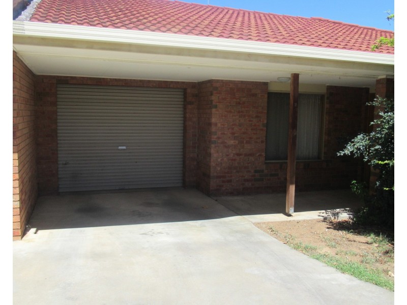 2/31 Hare Street, Echuca VIC 3564
