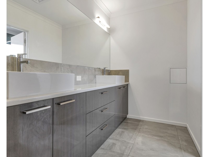 6 Grayson Terrace, Echuca VIC 3564