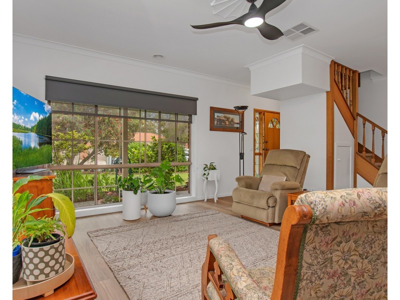 69 Rutley Crescent, Echuca VIC 3564