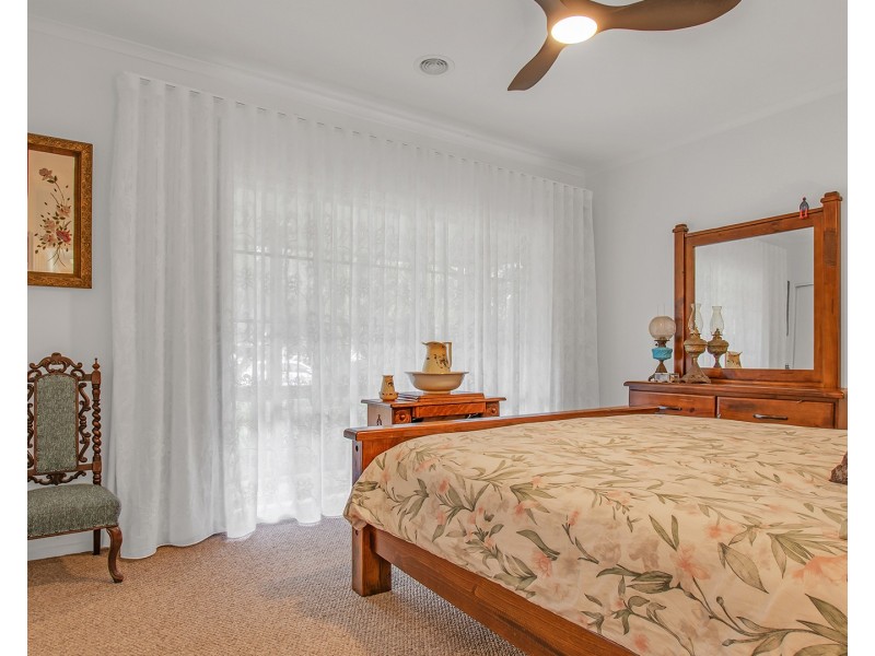 69 Rutley Crescent, Echuca VIC 3564