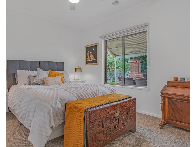 69 Rutley Crescent, Echuca VIC 3564