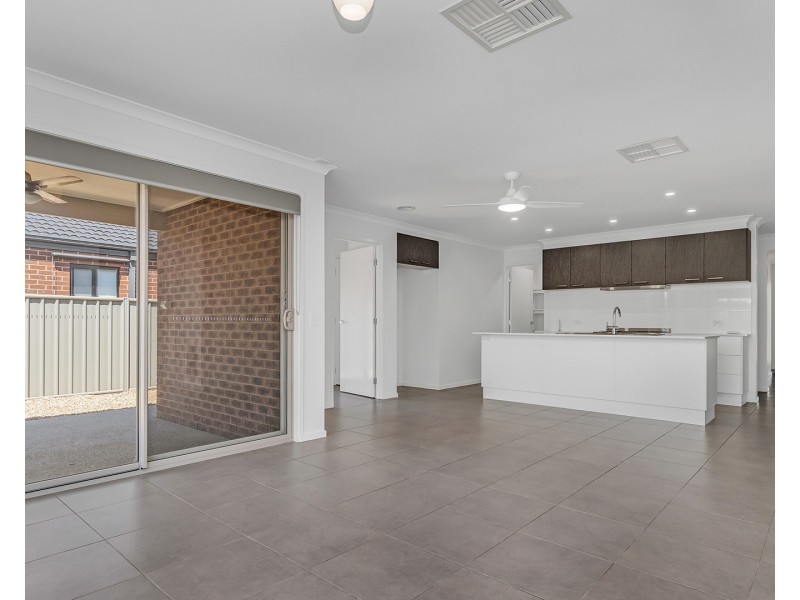 28 Park Avenue, Echuca VIC 3564