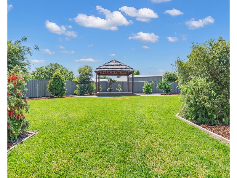 28 Park Avenue, Echuca VIC 3564