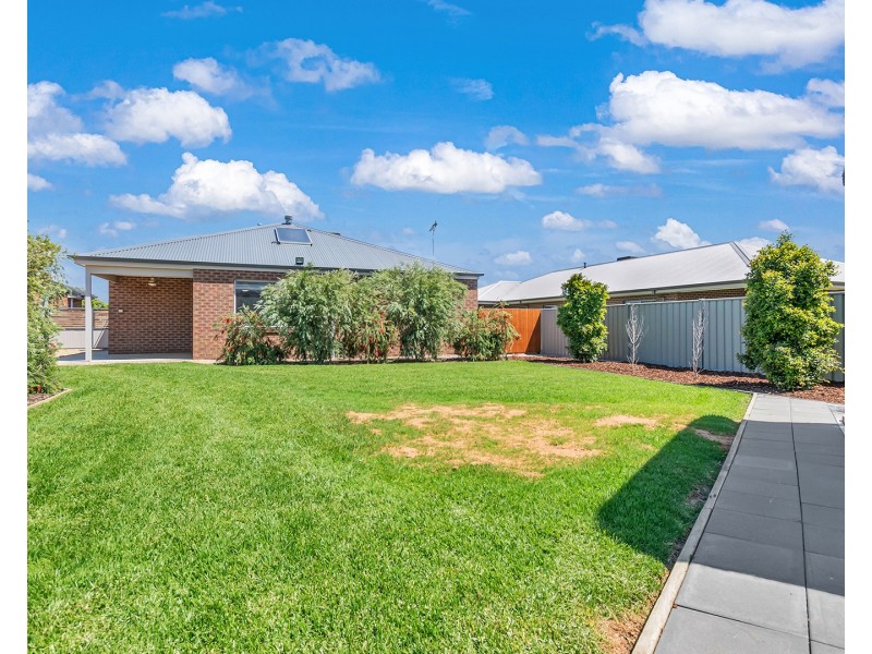 28 Park Avenue, Echuca VIC 3564