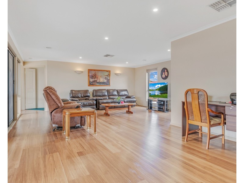 20 Genevieve Avenue, Echuca VIC 3564