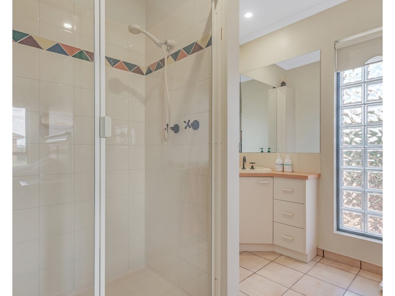 20 Genevieve Avenue, Echuca VIC 3564