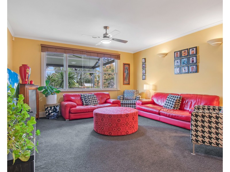 27 Hare Street, Echuca VIC 3564