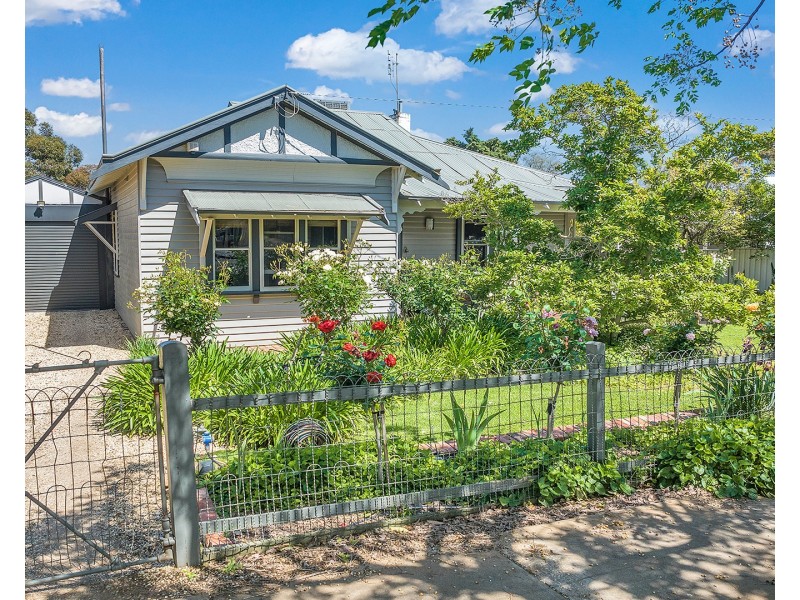 27 Hare Street, Echuca VIC 3564