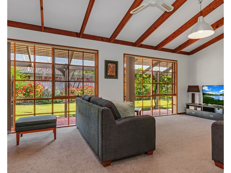 16 Oscar Place, Echuca VIC 3564