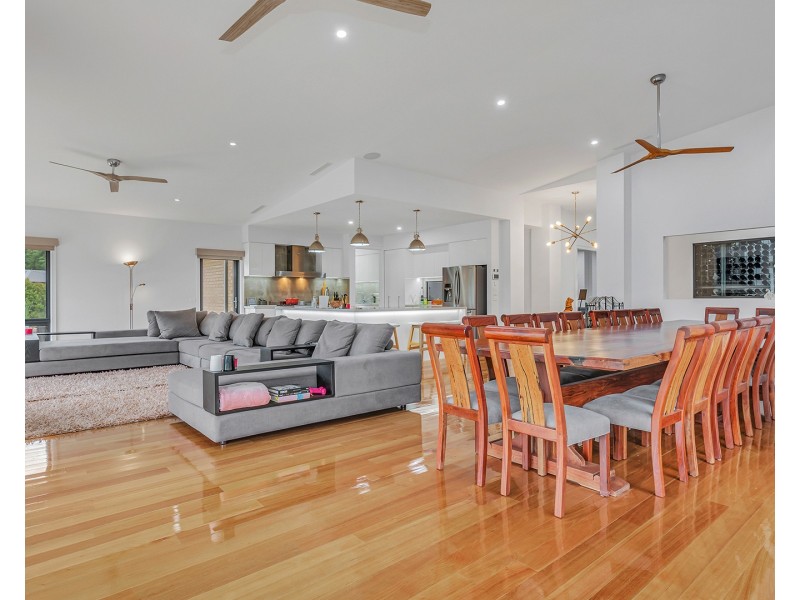 2/18 Pambula Court, Echuca VIC 3564