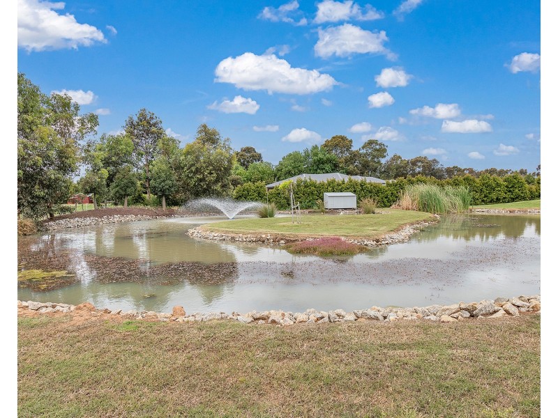 2/18 Pambula Court, Echuca VIC 3564