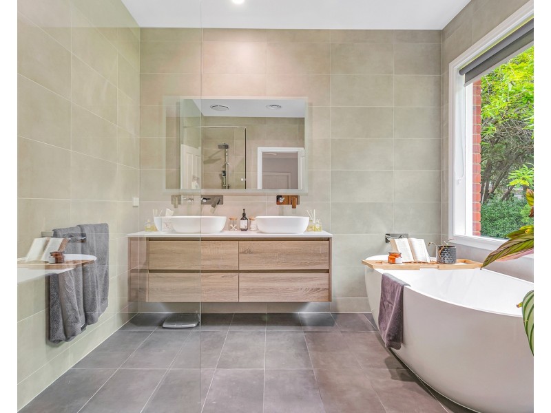 21 Schoeffel Drive, Echuca VIC 3564