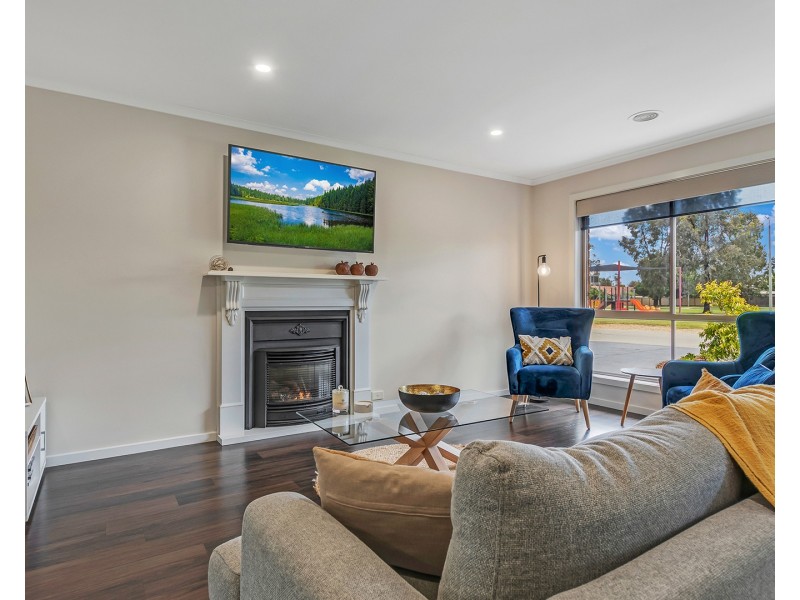 1 McMahon Place, Moama NSW 2731