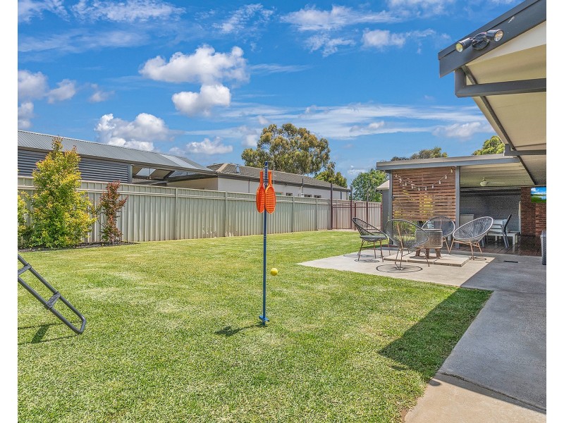 1 McMahon Place, Moama NSW 2731