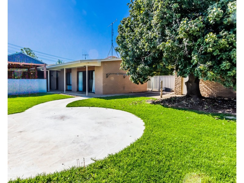 17 Crossen Street, Echuca VIC 3564