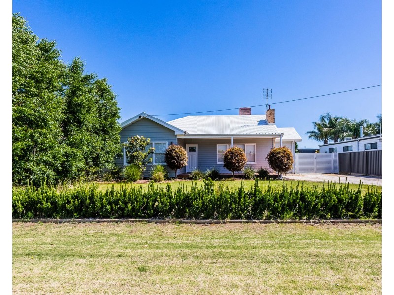 12 Simmie Street, Echuca VIC 3564